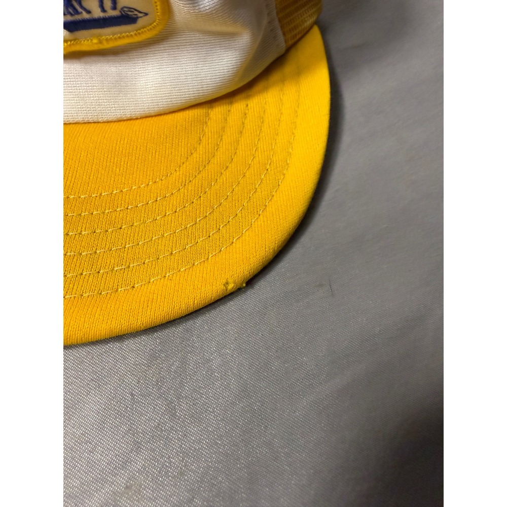 Vintage Levis Strauss & Co Trucker Hat Yellow White Mesh Snapback Patch Cap - Picture 3 of 11